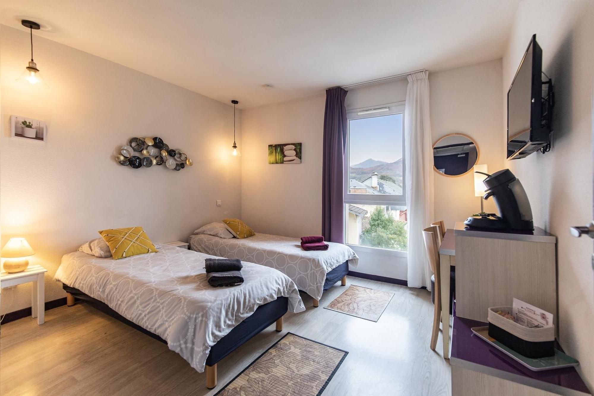 Tithome 1 - Gare, Centre Ville, Vue Montagne Et Chateau Lourdes Esterno foto