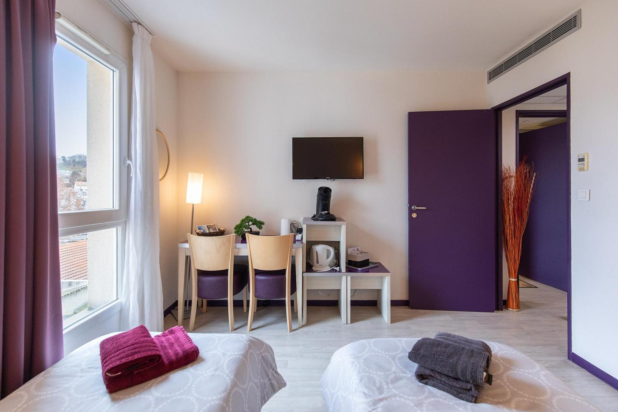 Tithome 1 - Gare, Centre Ville, Vue Montagne Et Chateau Lourdes Esterno foto